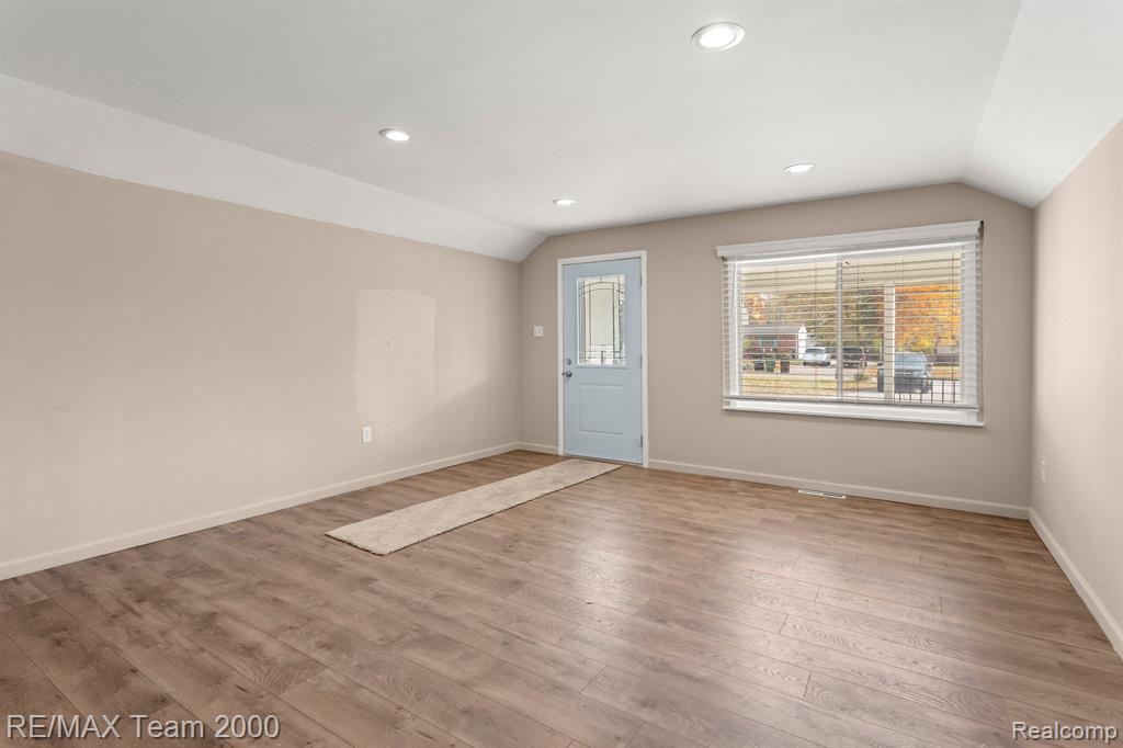 47461 VANKER Avenue, Shelby Twp, MI 48317 — Photo 10