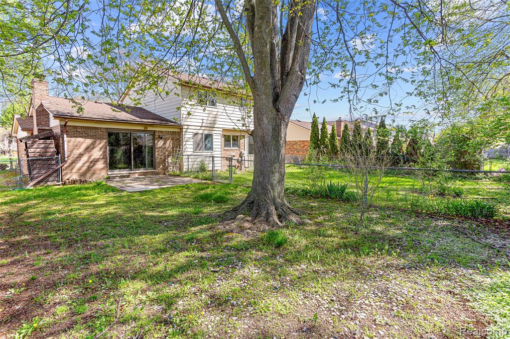 46323 Gainsborough Drive, Canton, MI 48187 — Photo 9