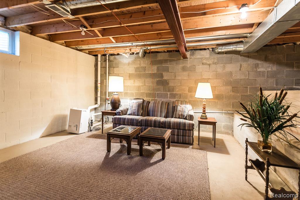 7636 THARP Drive, Whitmore Lake, MI 48189 — Photo 64