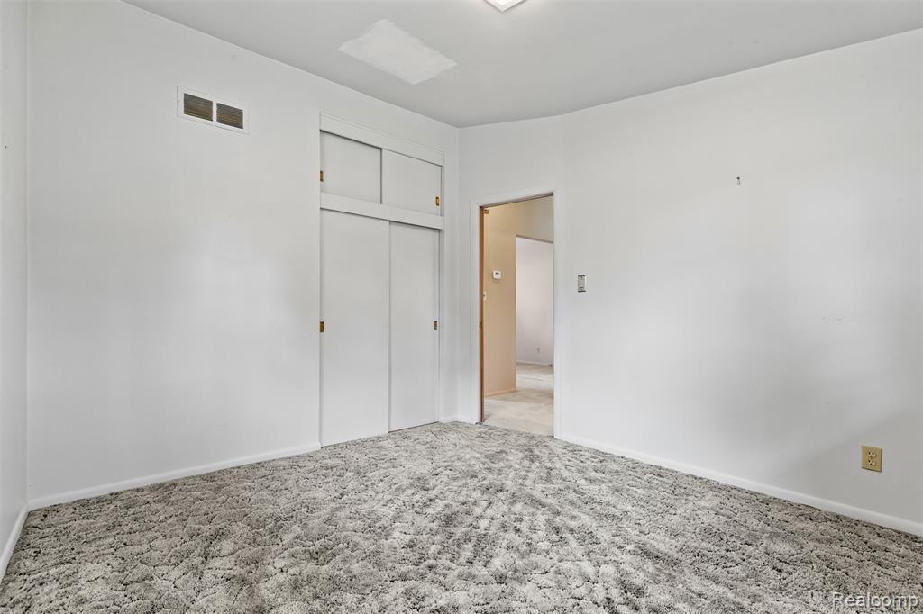 9212 Idaho Street, Livonia, MI 48150 — Photo 17