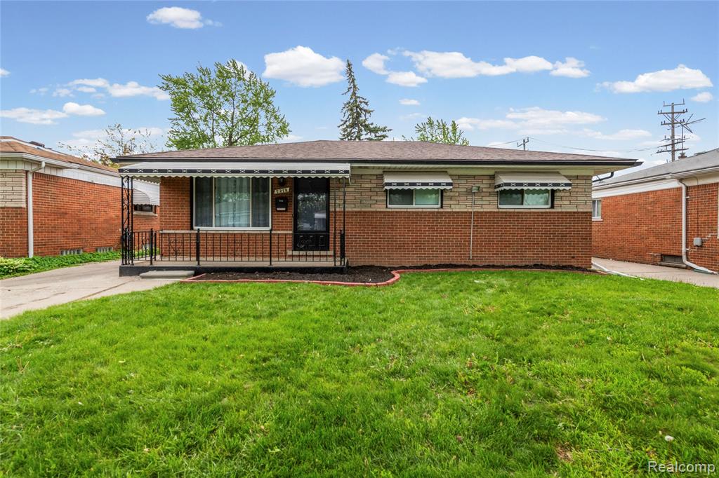7218 Superior, Center Line, MI 48015 — Photo 2