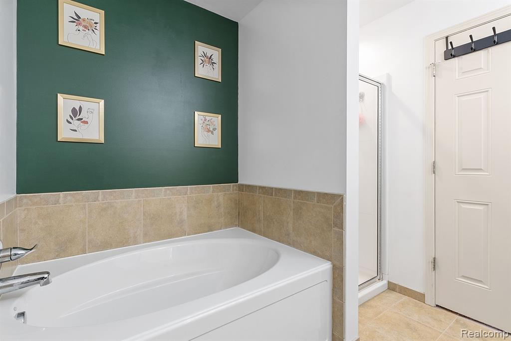 8079 WILDWOOD Lane, White Lake, MI — Photo 20