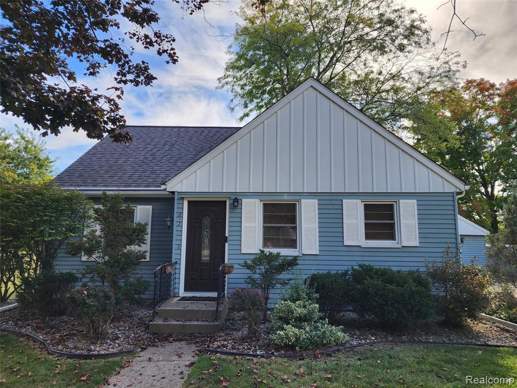 213 E Vates Street, Frankenmuth, MI 48734 — Photo 2