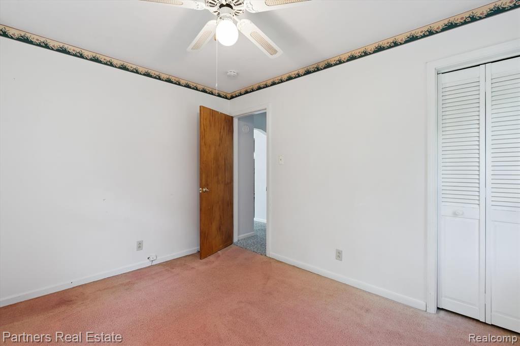 6505 Strawberry Lake Road, Hamburg, MI — Photo 30