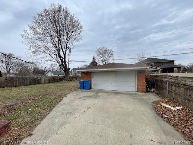 6916 KINMORE Street, Dearborn Heights, MI 48127 — Photo 14