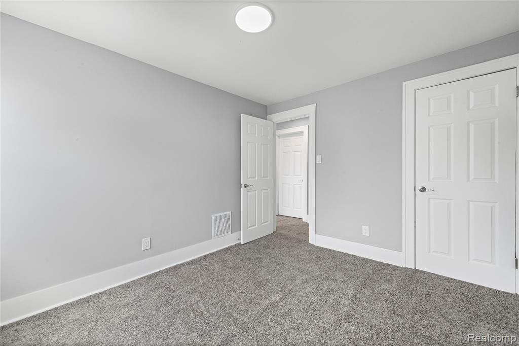 9175 Devonshire Road, Detroit, MI 48224 — Photo 18