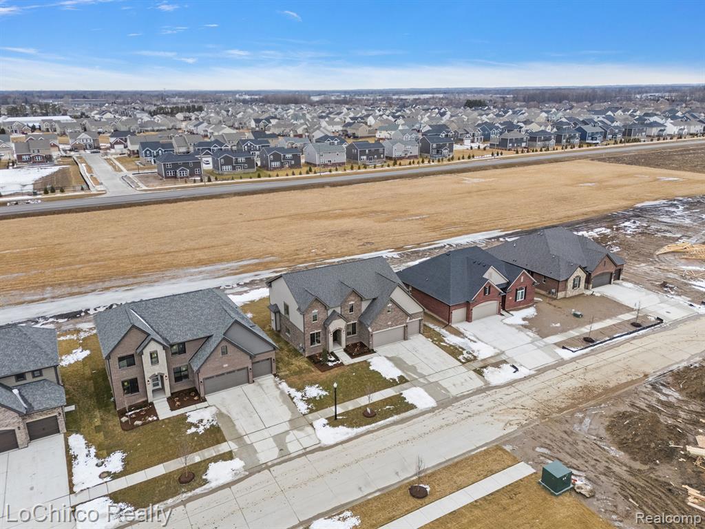 49387 LANGFORD Drive, Macomb, MI 48044 — Photo 53