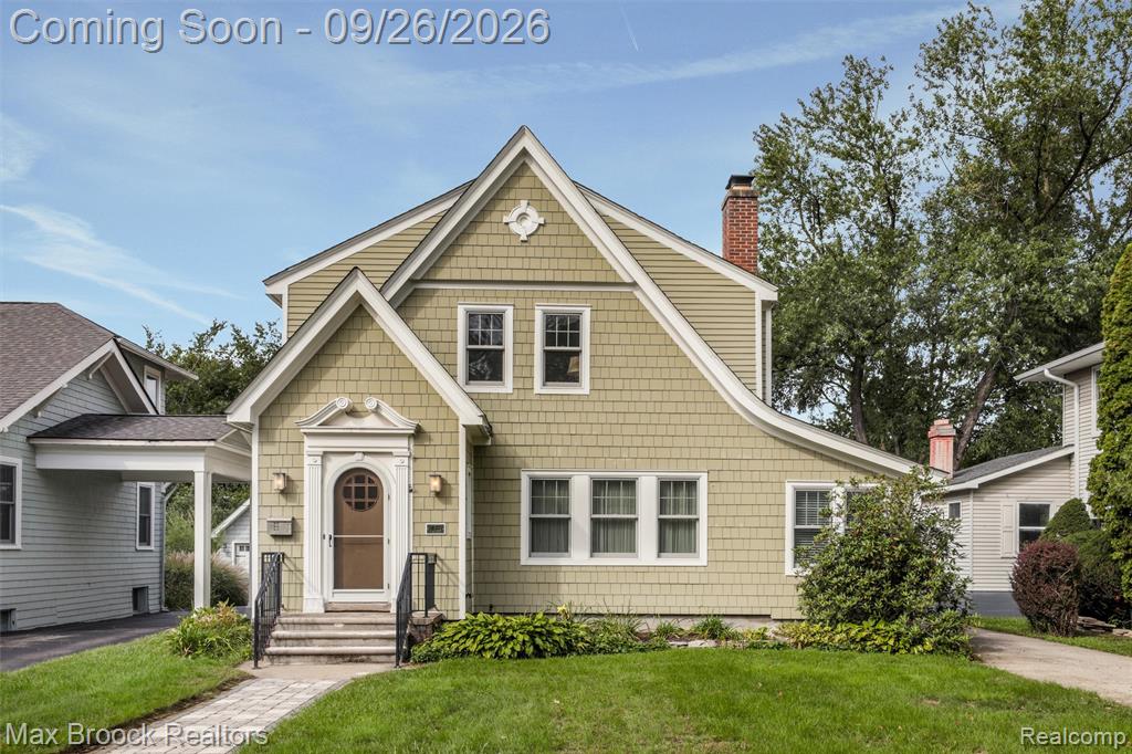 46 Oakdale Boulevard, Pleasant Ridge, MI