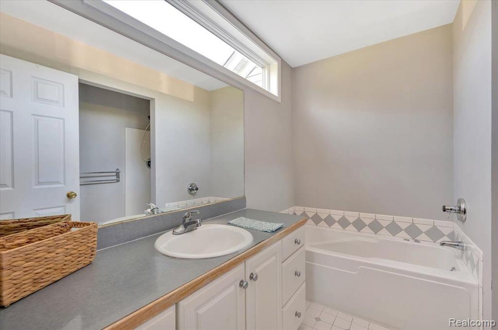 6081 LANAKE Lane, Imlay City, MI 48444 — Photo 15