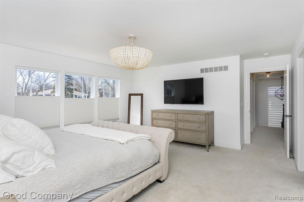 707 GOLF Avenue, Royal Oak, MI 48073 — Photo 22