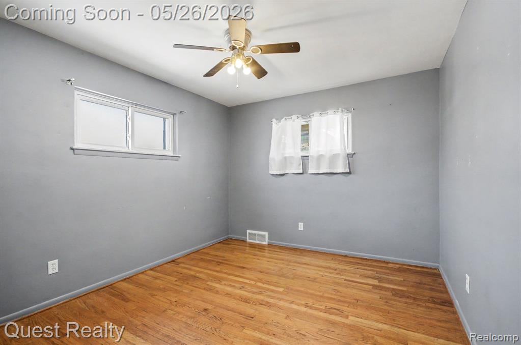 28326 Los Olas Drive, Warren, MI 48093 — Photo 13