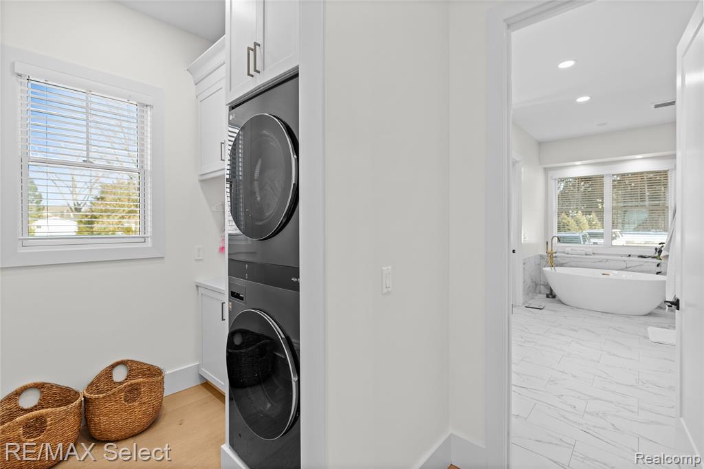 2208 Grove Park Road, Fenton, MI, 48430