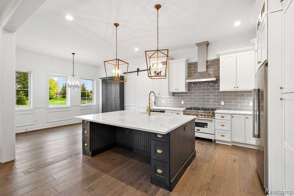7158 SAWGRASS Drive, Washington, MI — Photo 11
