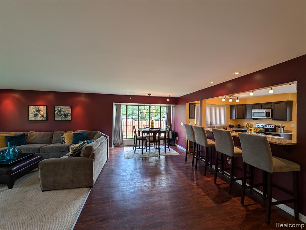 26752 SUMMERDALE Drive, Southfield, MI 48033 — Photo 14