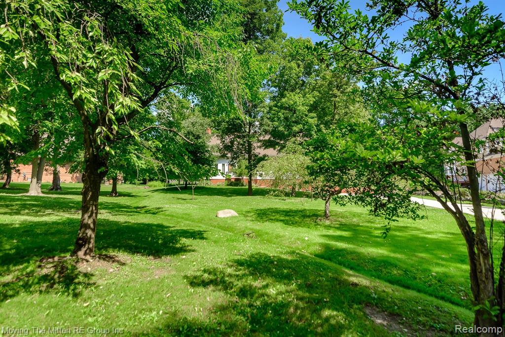 7181 MUERDALE, West Bloomfield, MI — Photo 54