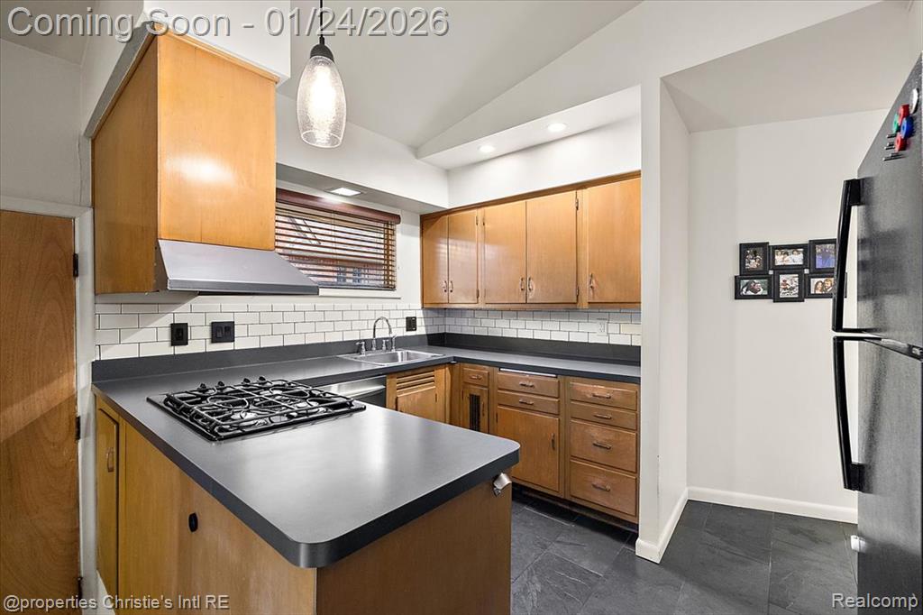 765 Barrington Road, Grosse Pointe, MI 48230 — Photo 23