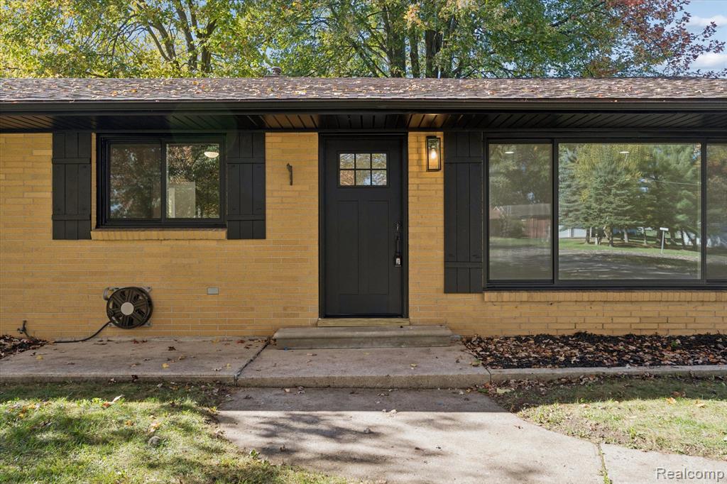 241 Raleigh Place, Lennon Vlg, MI 48449 — Photo 4