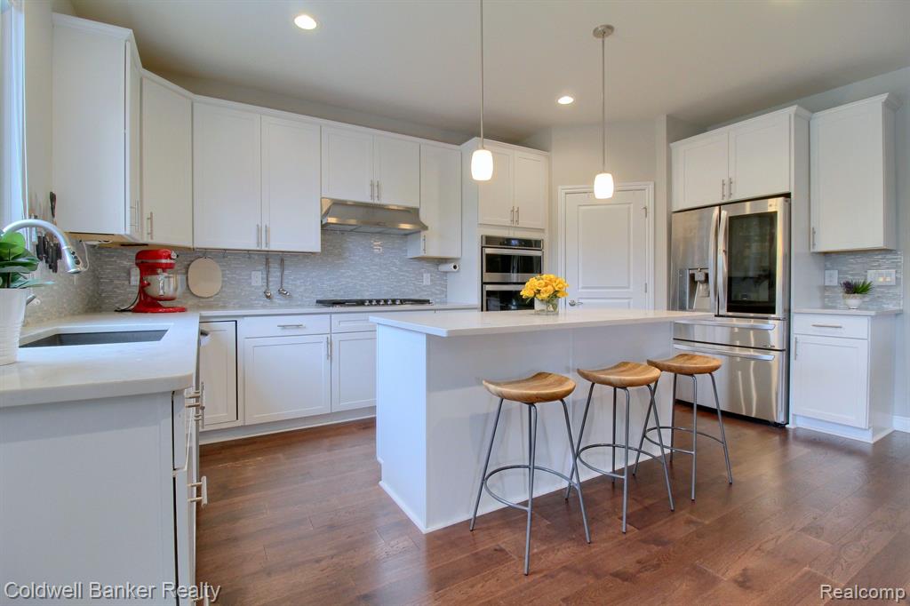 44298 BILLINGS Drive, Novi, MI 48377 — Photo 11