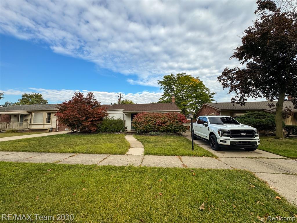 7310 PLAINFIELD Street, Dearborn Heights, MI 48127 — front exterior
