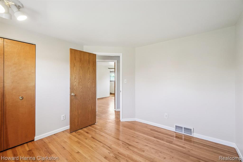 149 N Williams Lake Road, White Lake, MI — Photo 13
