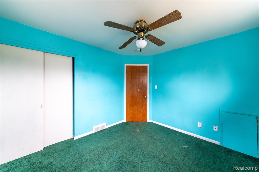 8374 MAYFAIR Street, Taylor, MI 48180 — Photo 15