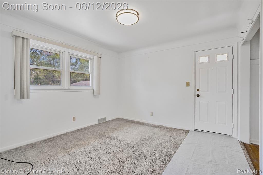 7602 Highview Street, Dearborn Heights, MI 48127 — Photo 15