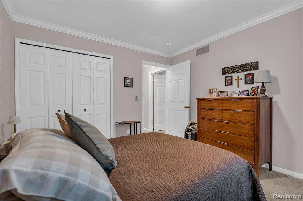 48679 Aberdeen Court, Shelby Twp, MI 48315 — Photo 13