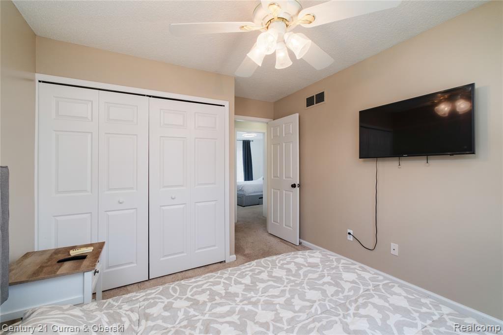 41476 Belden Circle, 53, Novi, MI 48377 — Photo 15