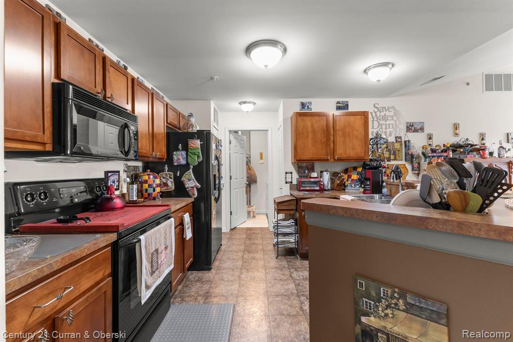 40563 BLYTHEFIELD Lane, Canton, MI 48188 — Photo 10