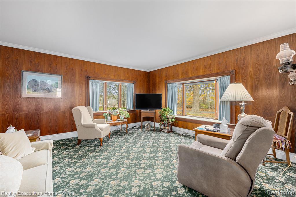 550 E Leonard Road, Leonard, MI 48367 — Photo 11