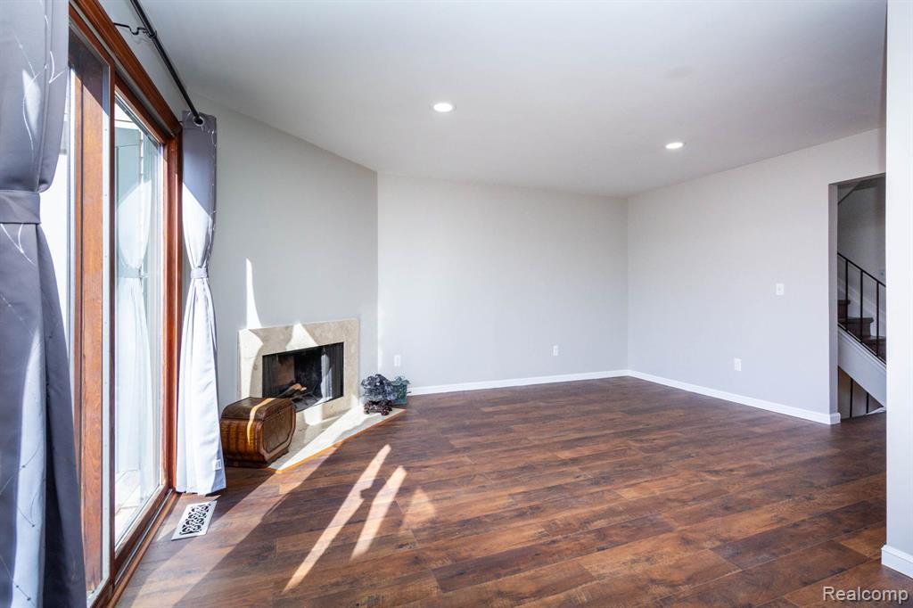 1146 Concord Court, Northville, MI 48167 — Photo 4