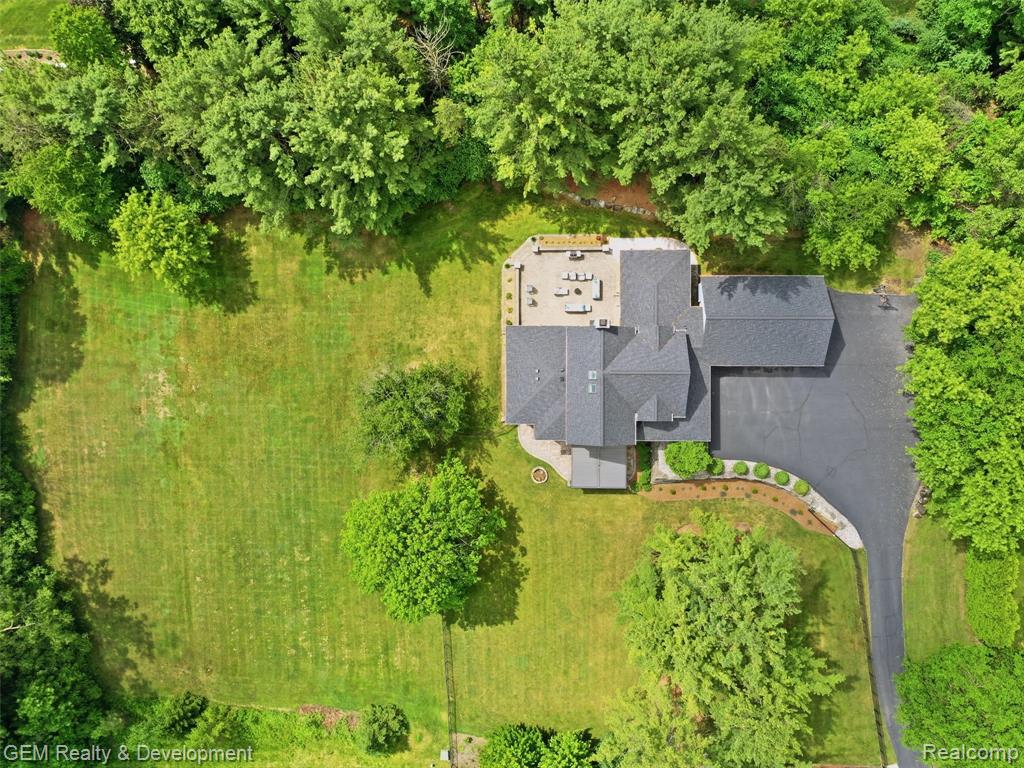 45625 W 9 Mile Road, Novi, MI — Photo 88