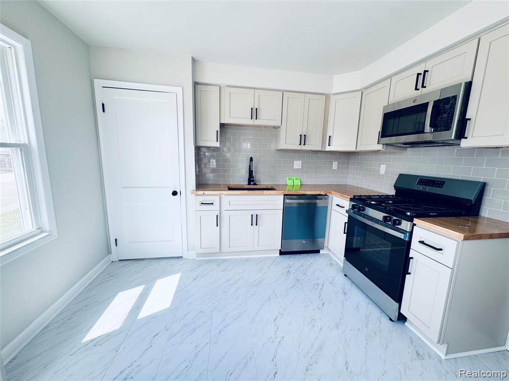 12796 Pullman Street, Southgate, MI 48195 — Photo 8