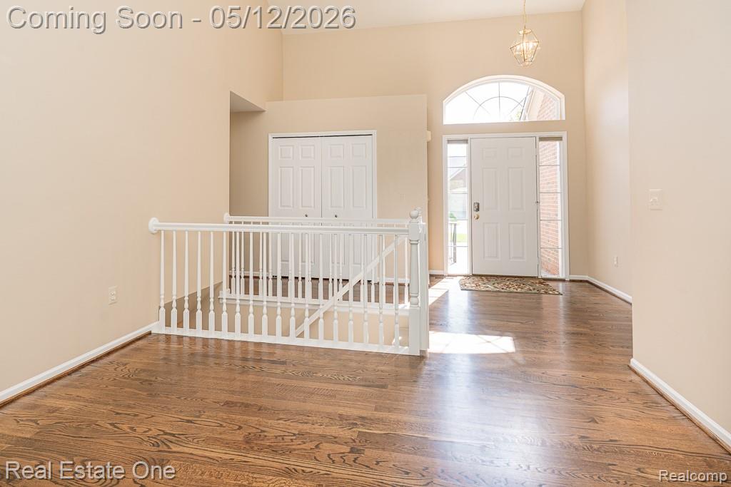 1110 Churchill Circle, Rochester, MI 48307 — Photo 2
