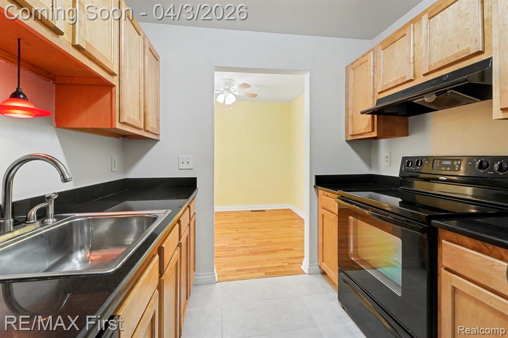 925 Laprairie Street, 117, Ferndale, MI 48220 — Photo 18