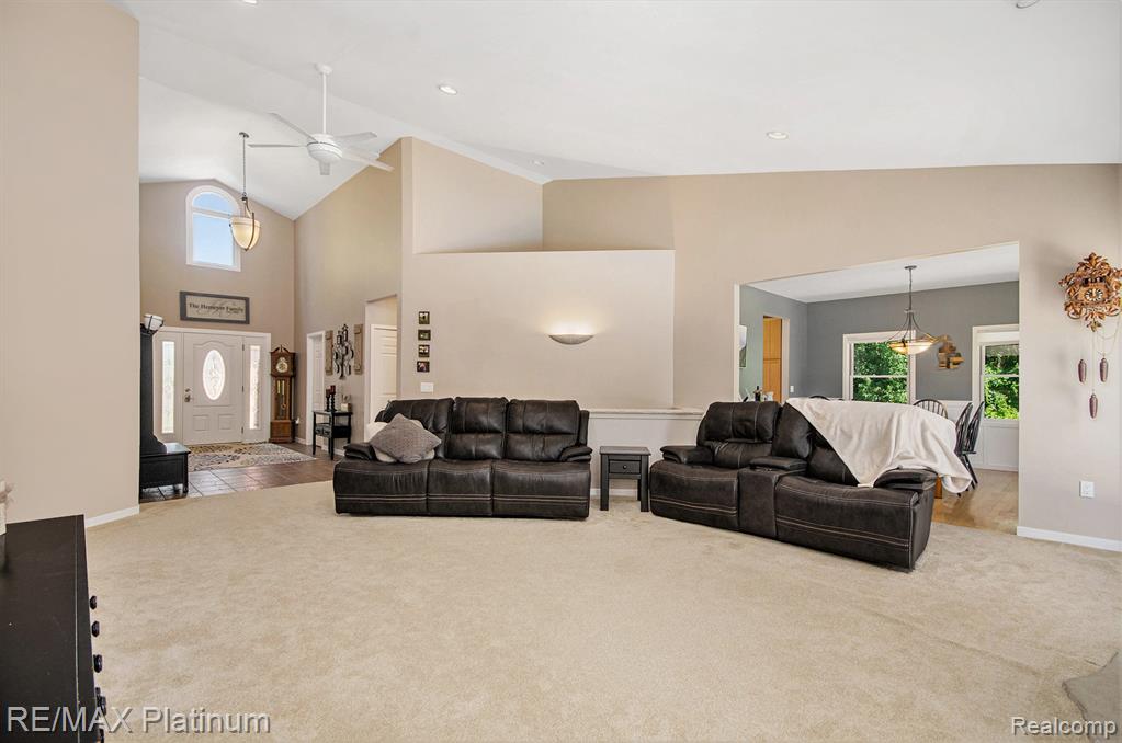 4090 ROLLING ACRES DRIVE, Hartland, MI 48353 — Photo 12
