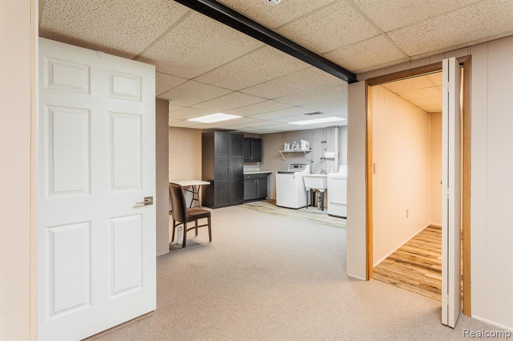 3140 LINDENWOOD Drive, Dearborn, MI 48120 — Photo 26
