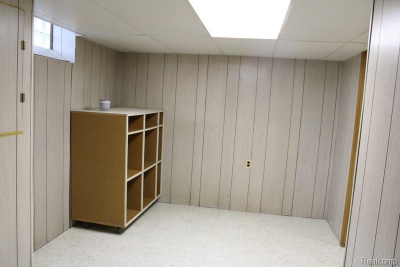 907 Farnham Avenue, Lincoln Park, MI 48146 — Photo 51
