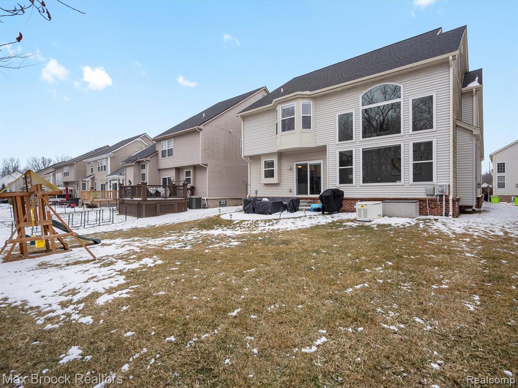 27404 SLOAN Street, Novi, MI — Photo 33
