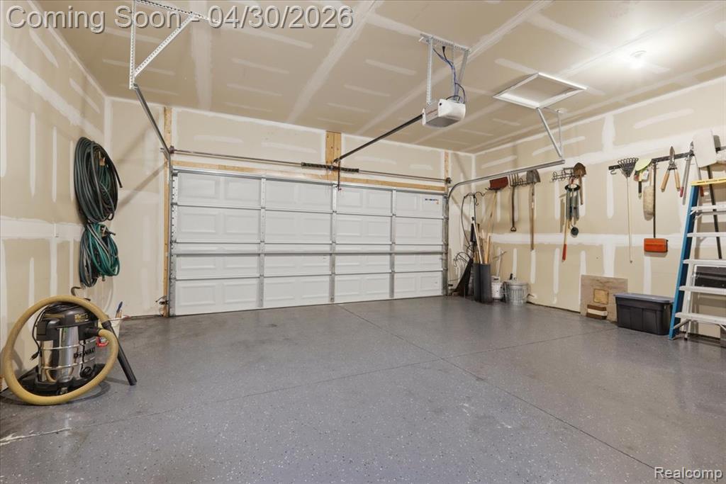 3031 Sumerlyn Court, Auburn Hills, MI 48326 — Photo 31