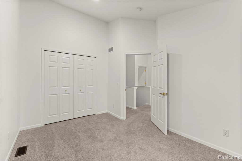 1065 Equestrian Drive, South Lyon, MI, 48178