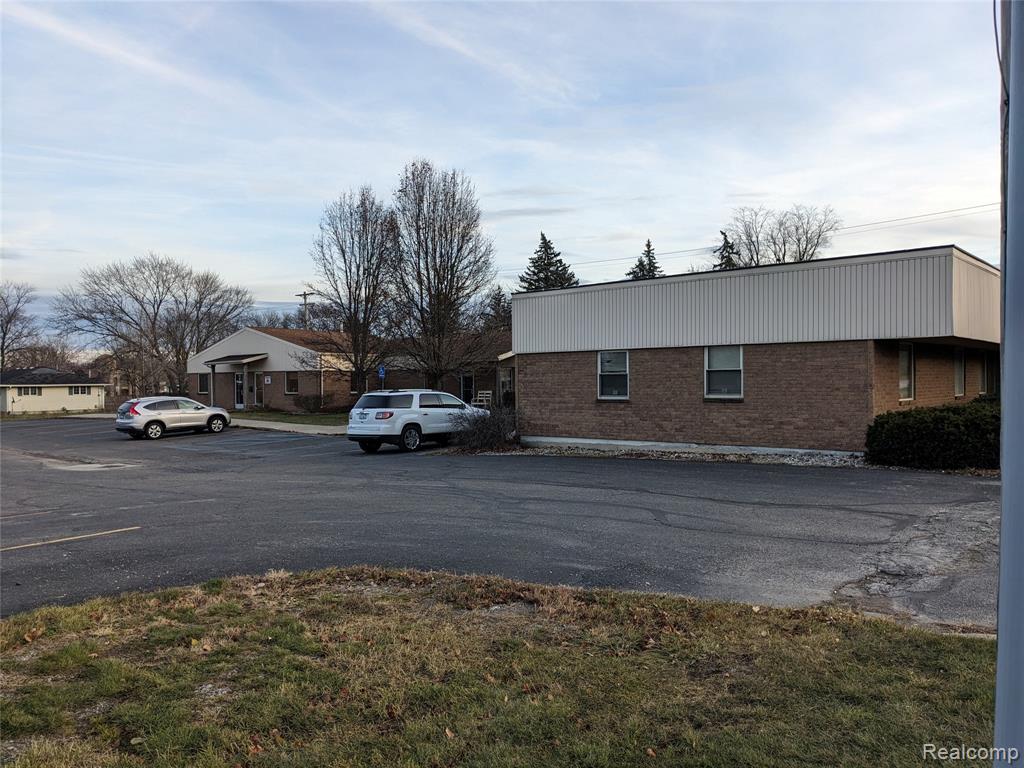 2515 S Dye Road, Flint, MI 48532 — Photo 25