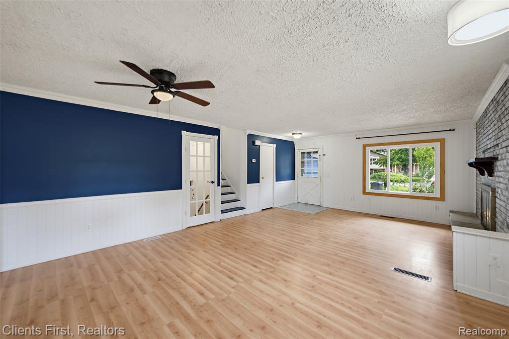 840 Saint James Street, Marysville, MI 48040 — Photo 23