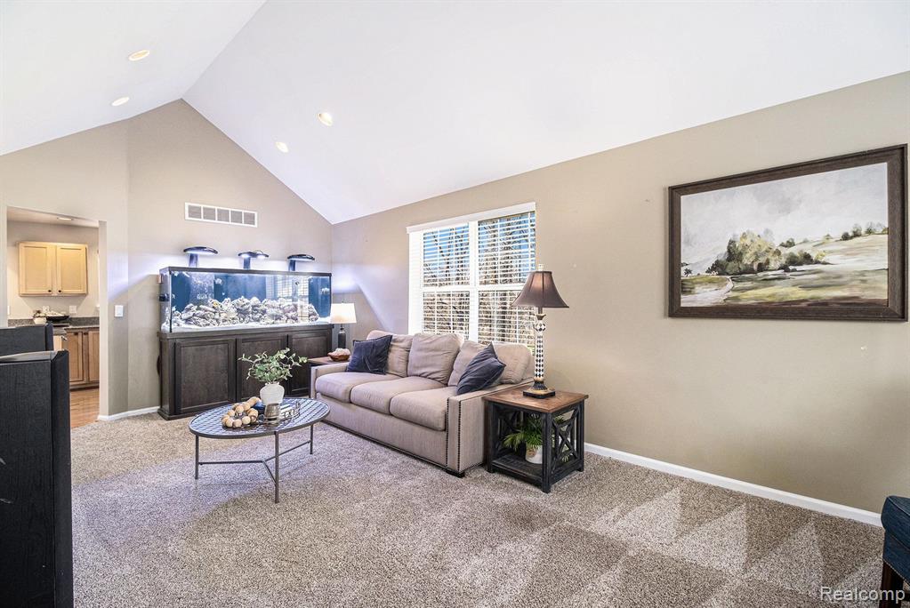 7926 FOREST CREEK, Whitmore Lake, MI 48189 — Photo 19