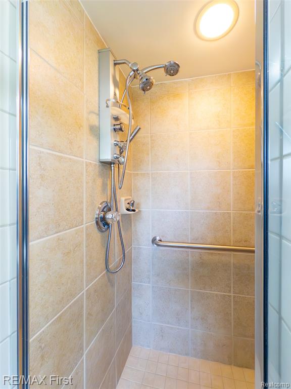 17197 Averhill Boulevard, Macomb, MI 48042 — Photo 22