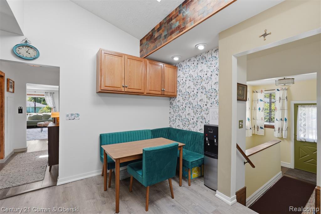 8303 Lagoon Street, Commerce Twp, MI 48382 — Photo 12