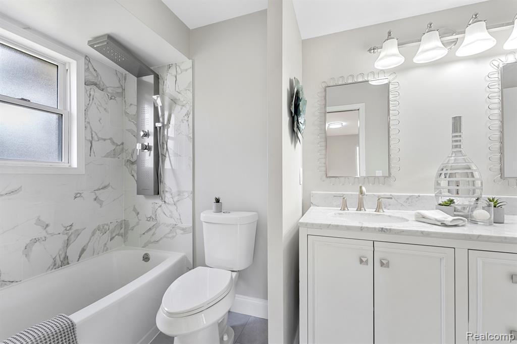 36445 Quakertown Lane, Farmington, MI 48331 — Photo 19
