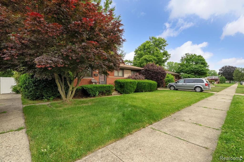 9328 William Street, Taylor, MI 48180 — Photo 2