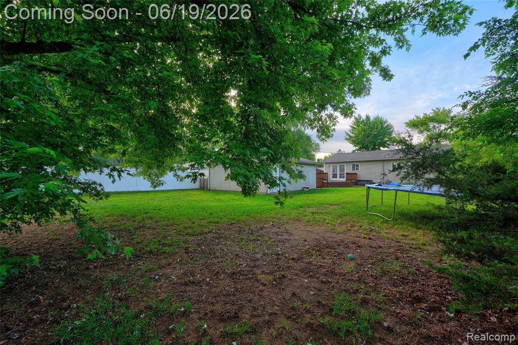 778 Manzano Drive, Wolverine Lake, MI 48390 — Photo 38