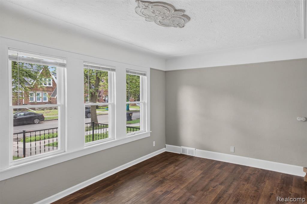 9297 McKinney Street, Detroit, MI 48224 — Photo 9